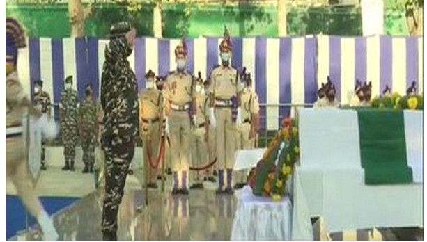 J-K: Wreath laying ceremony held for two CRPF personnel martyred  in Srinagar terrorist attack