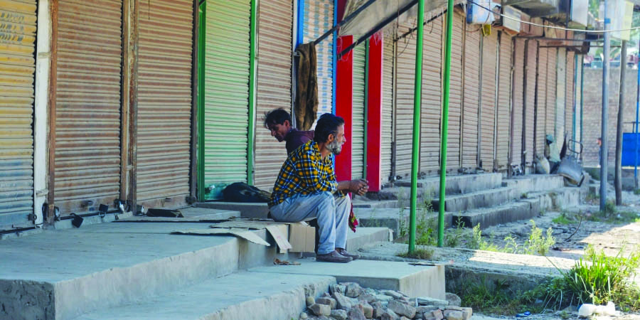 Normal life remains disrupted in Kashmir for 52nd consecutive day