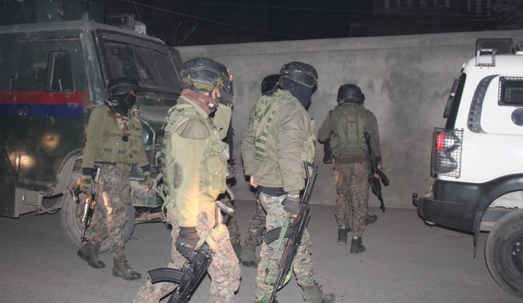 Two Militants killed in Srinagar Gunfight