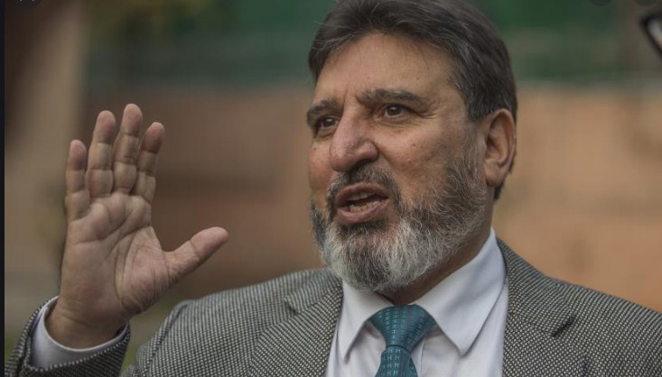 PSA against ex-chief ministers undemocratic: Altaf Bukhari