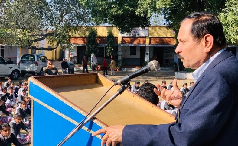 UP CM interacts with Kashmiri students from AMU