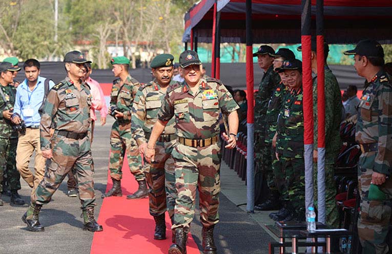 Army chief says forces have good terms with Kashmiris, hope to meet without guns
