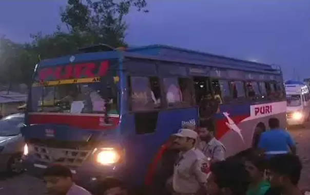Fresh batch of 4584 pilgrims leave for Amarnath Cave Shrine from Jammu