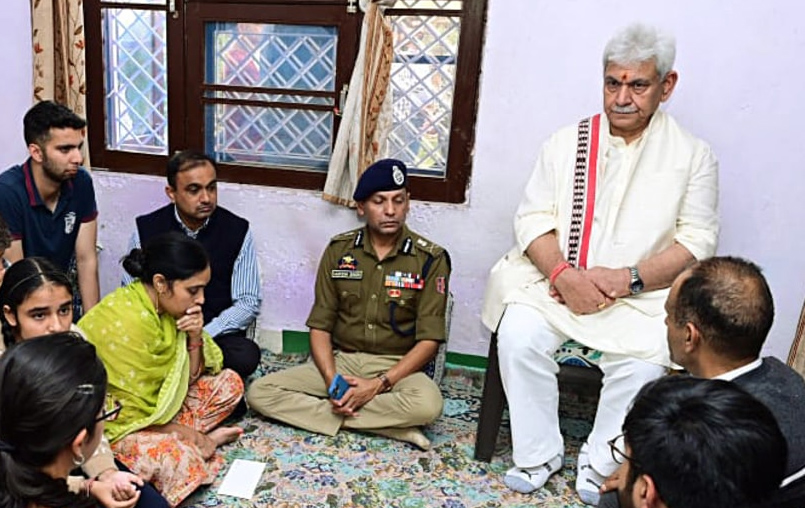 Wife of slain Kashmiri Pandit from Shopian to get govt job: LG Sinha