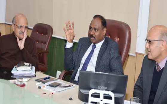 Lt Governor reviews functioning of Cluster Universities of Jammu and Srinagar