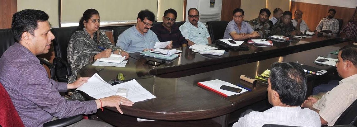 Div Com reviews availability, supply of construction material in Jammu division