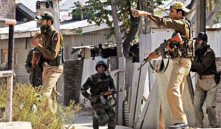 CRPF personnel injured in militant attack in J-K