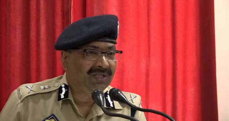 Step up operations against militants in Kashmir, DGP to police officers 