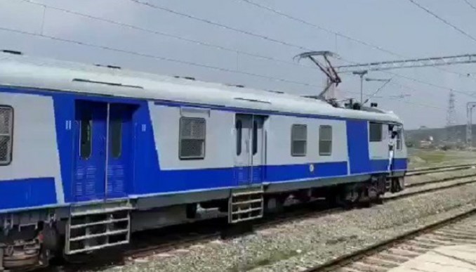 Kashmir to Get its First Electric Train on Gandhi Jayanti