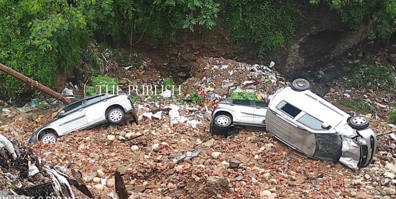 Road Caves in near circular road at Jammu, Locals demand probe
