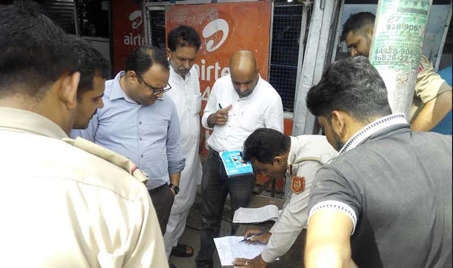 Officers’ team inspects markets, books 16 defaulters
