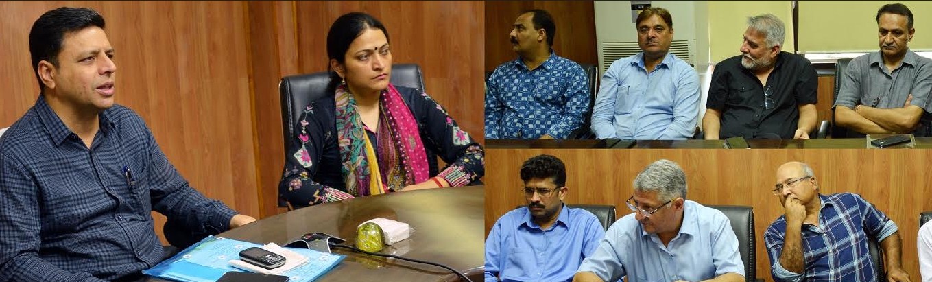 Div Com reviews arrangements for Independence Day