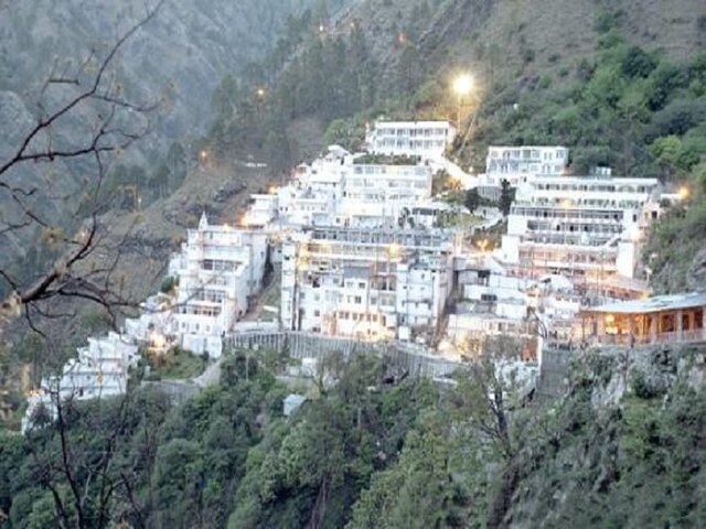 Vaishno Devi Shrine adjudged as Best Swachh Iconic Place in India