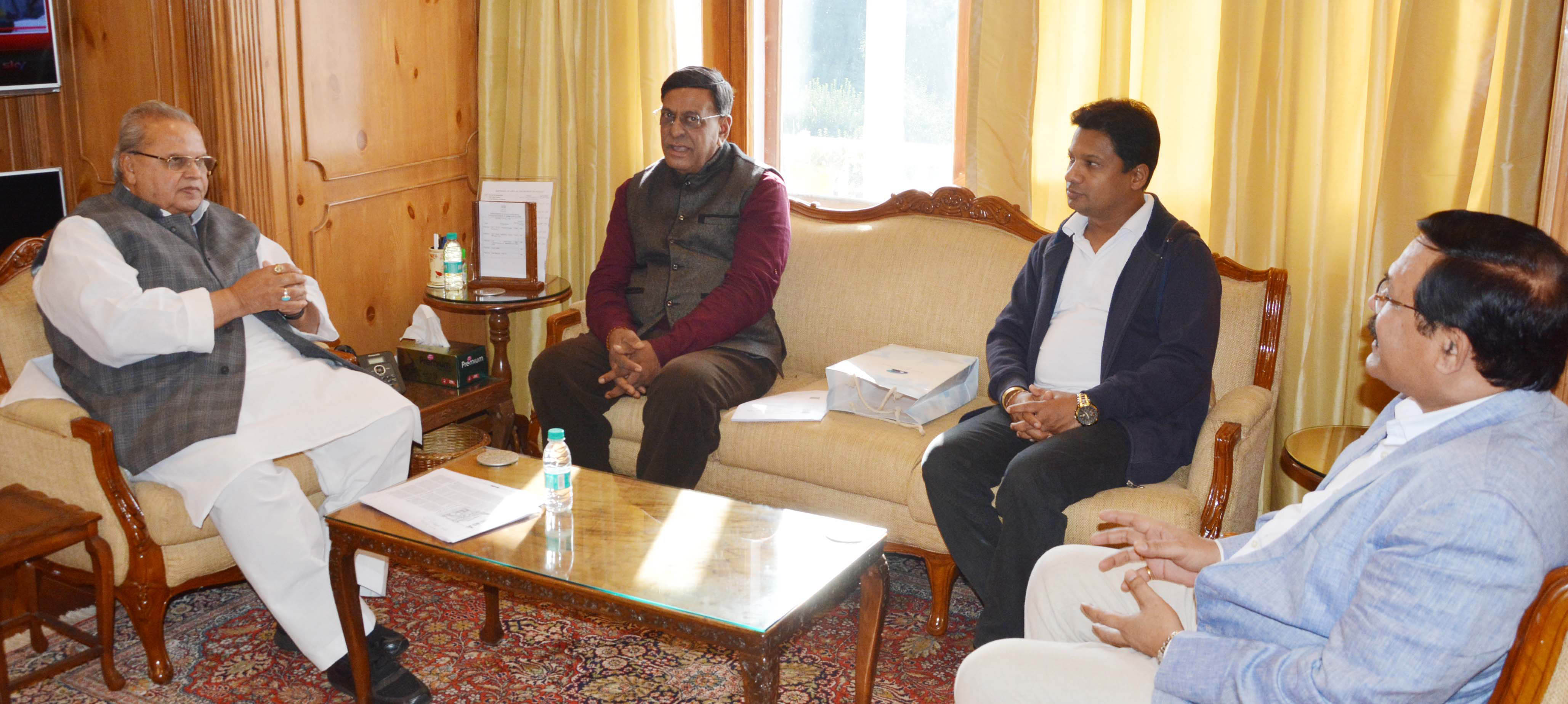 High Commissioner of Republic of Mauritius meets Governor