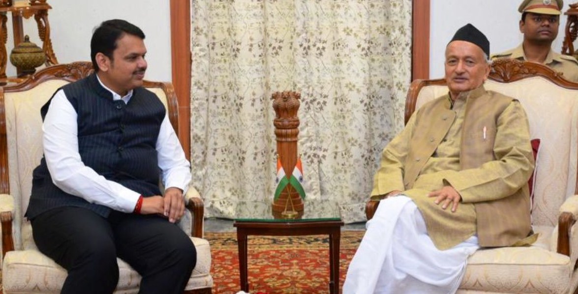 Fadnavis meets Maharashtra Governor as power sharing tussle with Sena continues