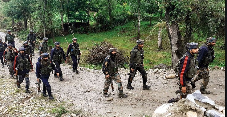 Security forces arrest terrorist associate in Jammu and Kashmir's Ganderbal, recover grenade