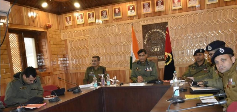 ADGP Kashmir visits North Kashmir, Reviews security scenario