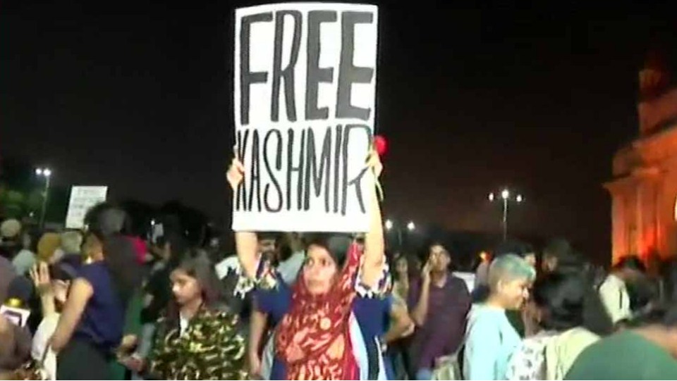'Free Kashmir' poster seen at JNU solidarity march in Mumbai