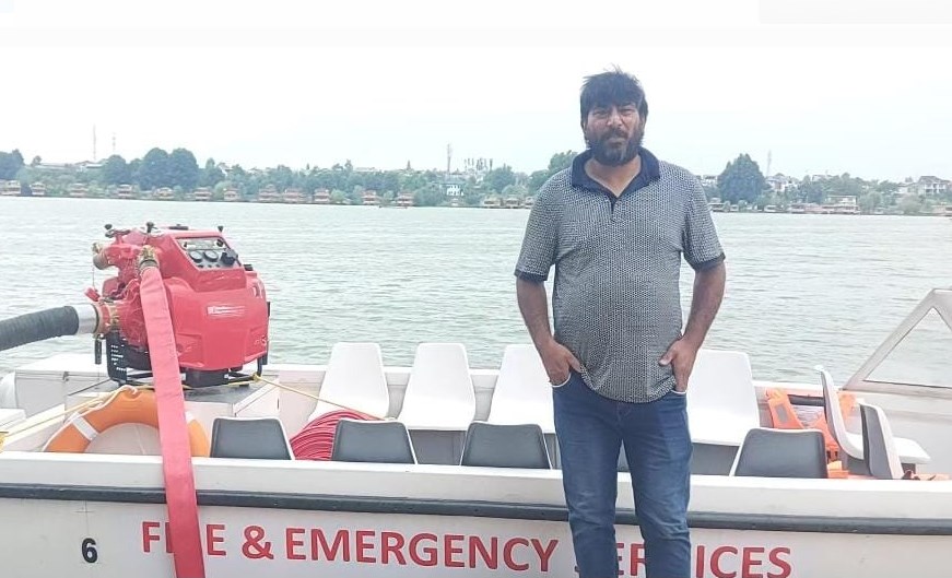 KHBOA express gratitude to admin for fire-fighting facility in Nigeen Lake today