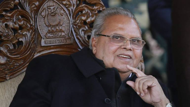 Governor greets people on Navratras