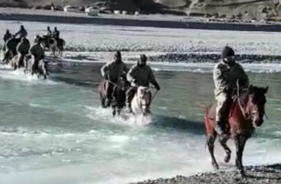 Army Horsemen Travel Along Old Winter Silk Route – Gapshan To Sultan Chusku In Eastern Ladakh