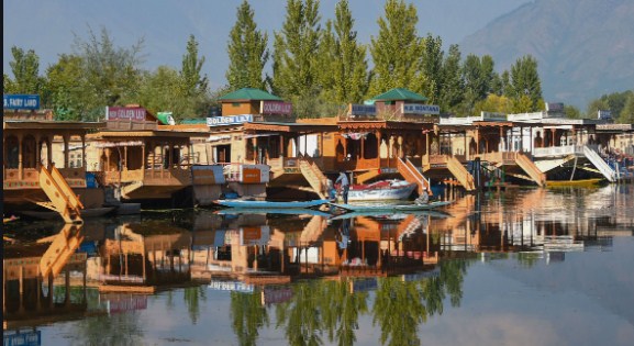 G.A.Mir put under House Arrest in Jammu