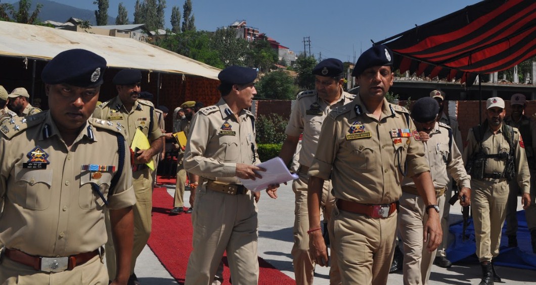 IGP Jammu Zone Visits Kishtwar & Doda Districts to Review Security Scenario