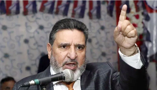 DC Srinagar conducts whirlwind tour of City; inspects ongoing major developmental projects