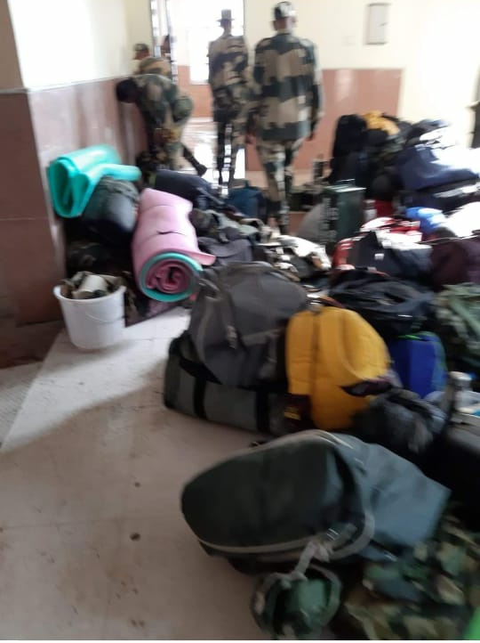 Lawyers Chambers inside JK High Court at Jammu taken over by Security forces 