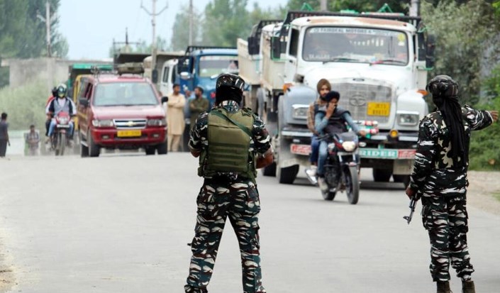 Jammu & Kashmir: Terrorists open fire at non-local labourer in Pulwama