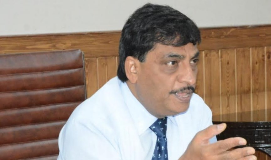 Intensify Covid booster dose campaign on war-footing: CS to officers