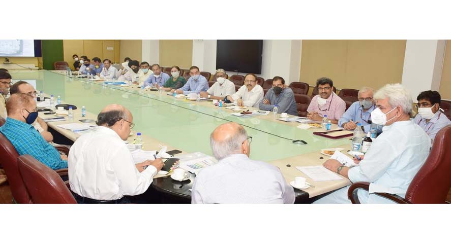 Lt Governor reviews progress on Udhampur-Srinagar-Baramulla railway line