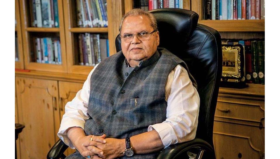    J&K Governor "Ususally Drinks Wine, Plays Golf": Satya Pal Malik