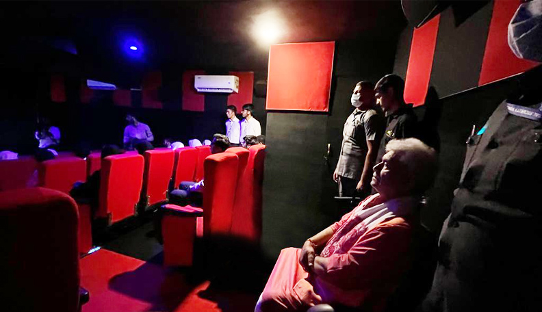 J&K LG Manoj Sinha inaugurated the multipurpose cinema halls at Pulwama and Shopian