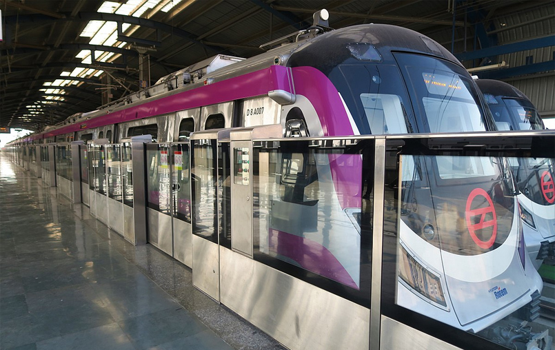 PM Narendra Modi lays foundation for three metro lines in Mumbai