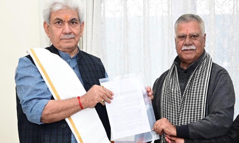 Former Minister  Sukhnandan Choudhary calls on Lt Governor