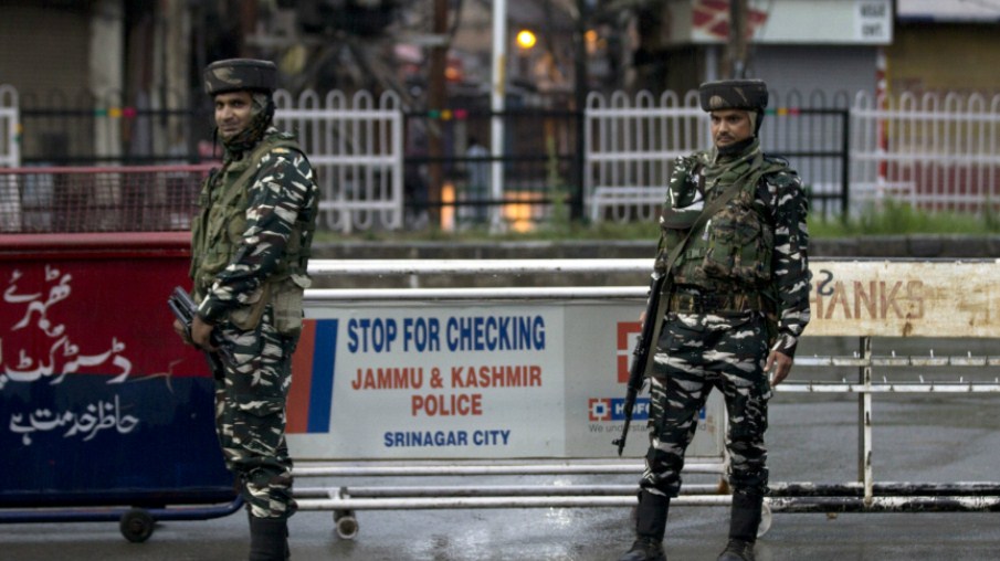 Pellet Gun Injury Claims Life of Kashmiri Youth, Restrictions Reimposed in Old Srinagar