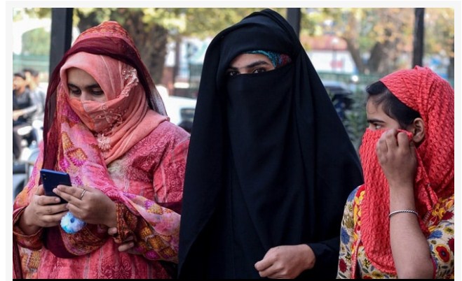 Jammu And Kashmir: Kashmiris Charged For Blocked Phones, Services Stopped For Unpaid Bills