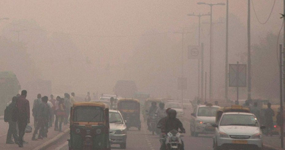 Delhi air quality falls to 'very poor' category, AQI dips to 363