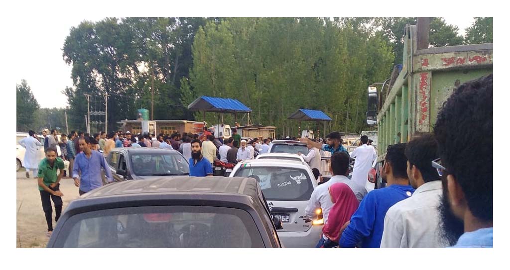 Panic buying of essentials, petrol in Kashmir amid rumours