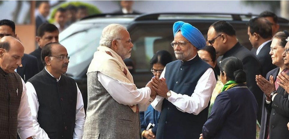 India is in the midst of prolonged slowdown due to Modi govt's all-round mismanagement: Manmohan Singh