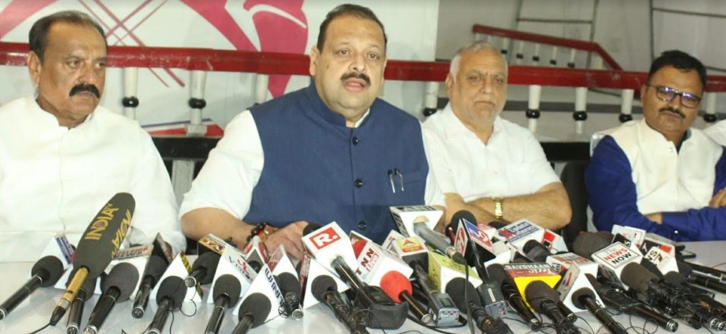 Rana seeks 70 pc class IV jobs for locals in J&K based Central departments