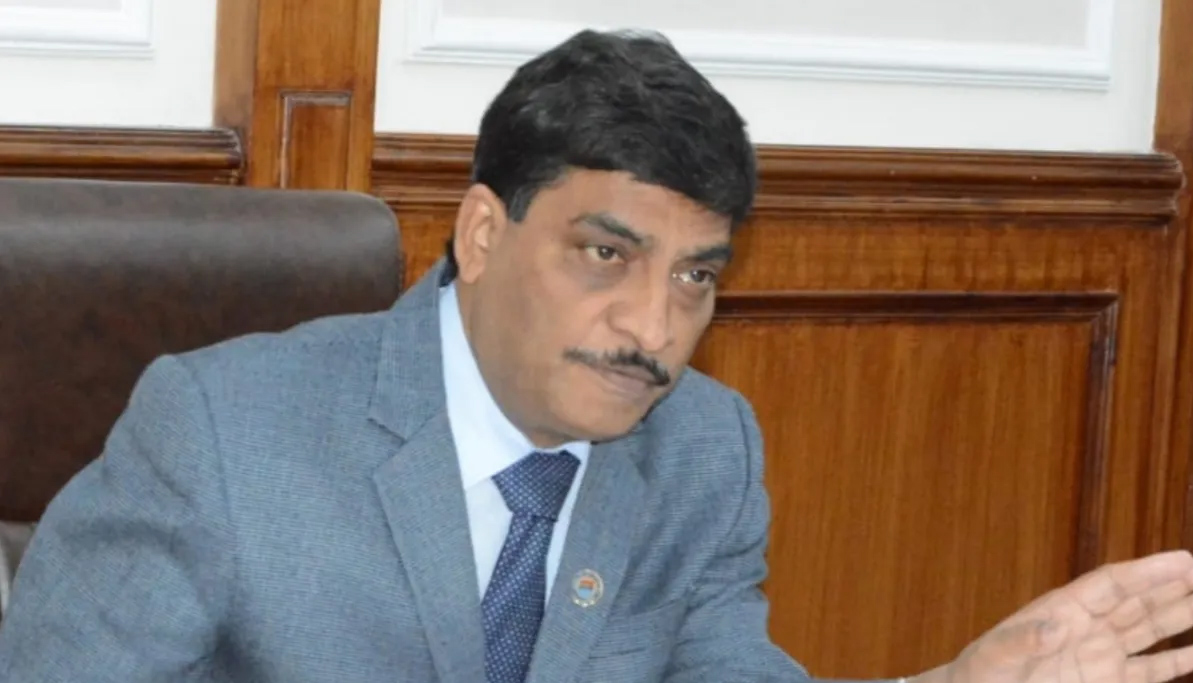 J&K: CS appeals public to take covid control precautions and be safe