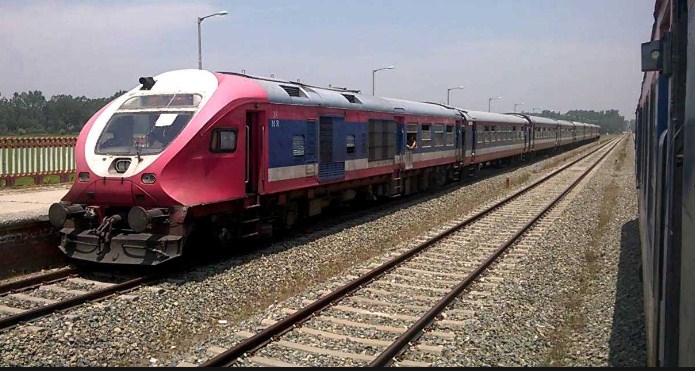Suspend train services in Kashmir: Mayor to LG