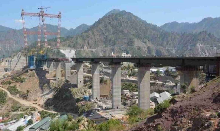 J&K’s Kashmir Rail Link; Udhampur-Chenani, Nashri-Ramban Road Projects reviewed