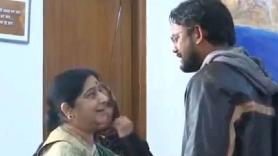 ‘Like my mother’, says Hamid Ansari, brought back from Pak by Sushma Swaraj