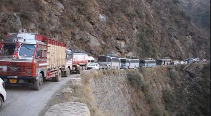 Srinagar-Jammu highway closed again due to landslides