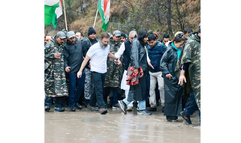 Bharat Jodo Yatra Suspended Due To Poor Weather; To Resume From Banihal From Jan 27