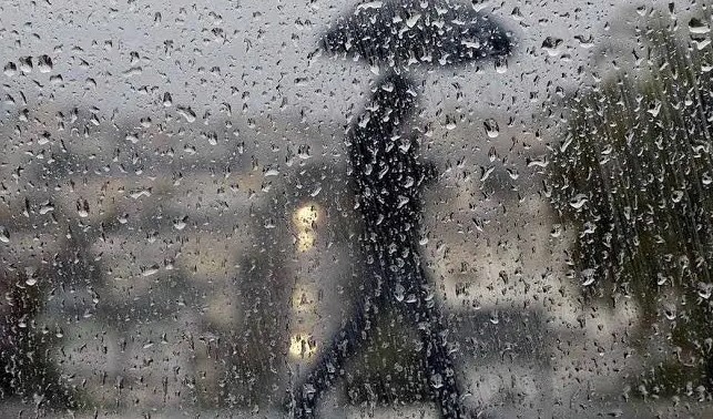 Partly cloudy sky, light rain likely in J&K