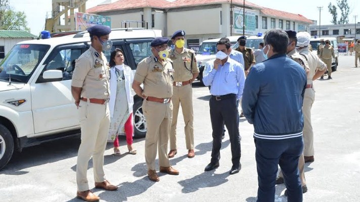 COVID-19: DGP visits Kathua, Lakhanpur & Udhampur